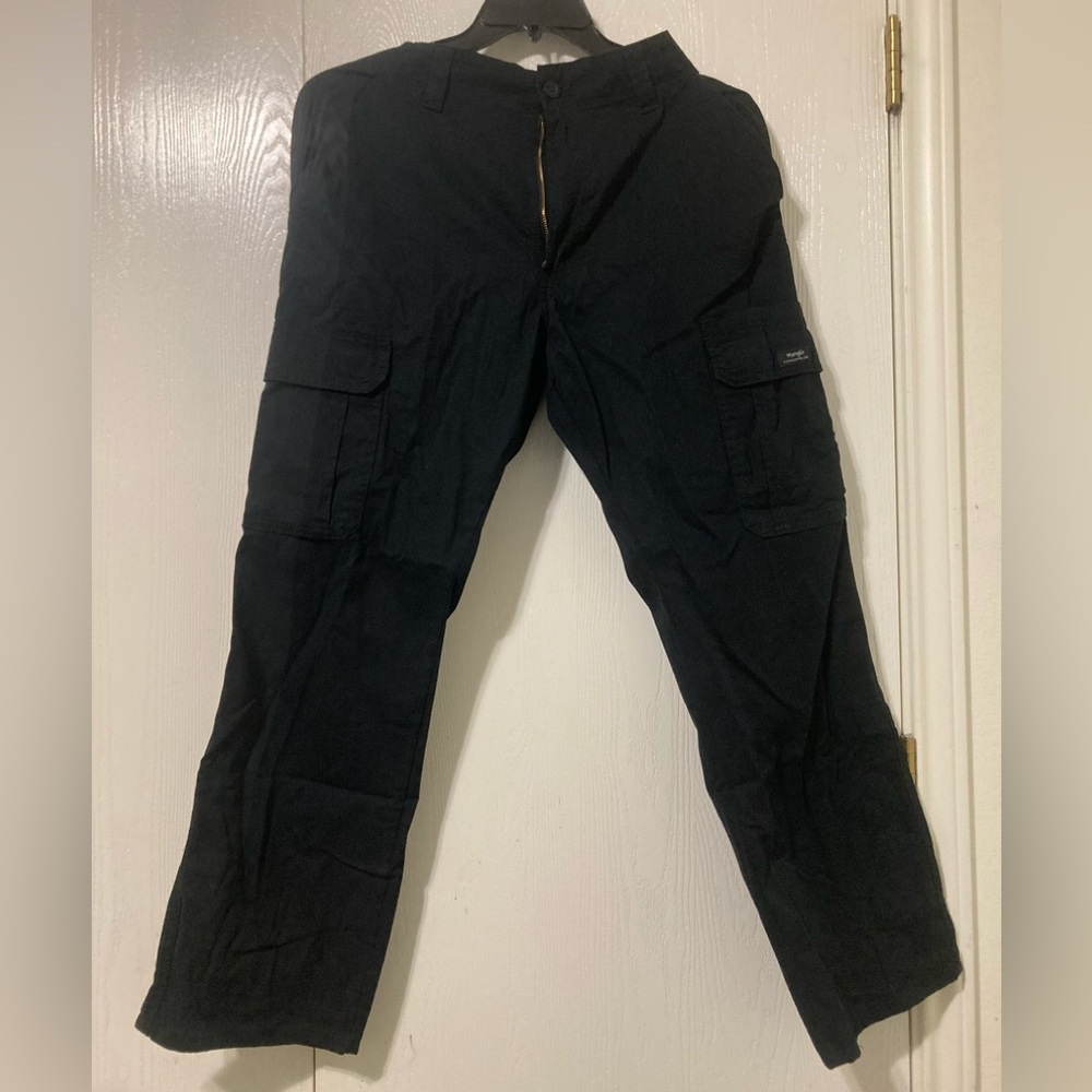 Wrangler - Mens Relaxed Fit Black Utility Cargo Pants Workwear -Size 34x30